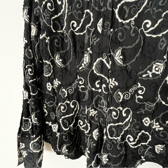 Fully Embroidered Georg Roth Button Down Shirt - Picture 5 of 10